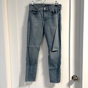Rag and bone size 29 - light wash ankle skinny jeans - lightly distressed